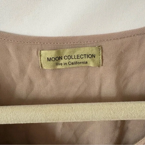 Moon collection fairy ruffle boho blouse sequin taupe sleeveless crop medium - Picture 4 of 5